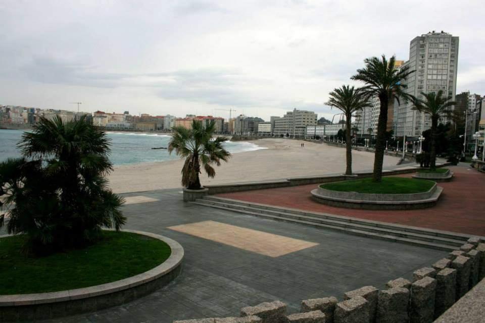 Apartamentos A Coruna Luaran gambar