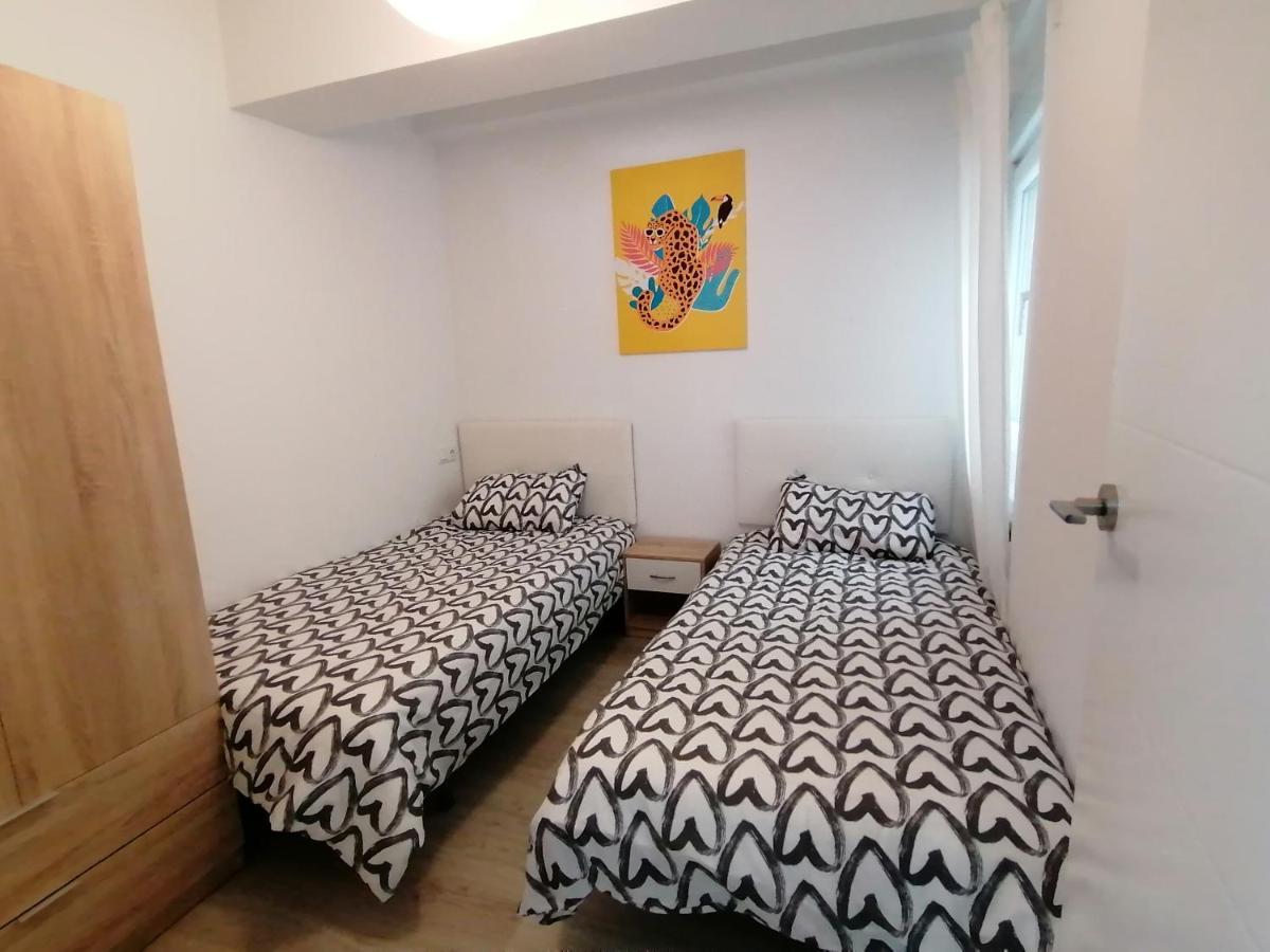 Apartamentos A Coruna Luaran gambar